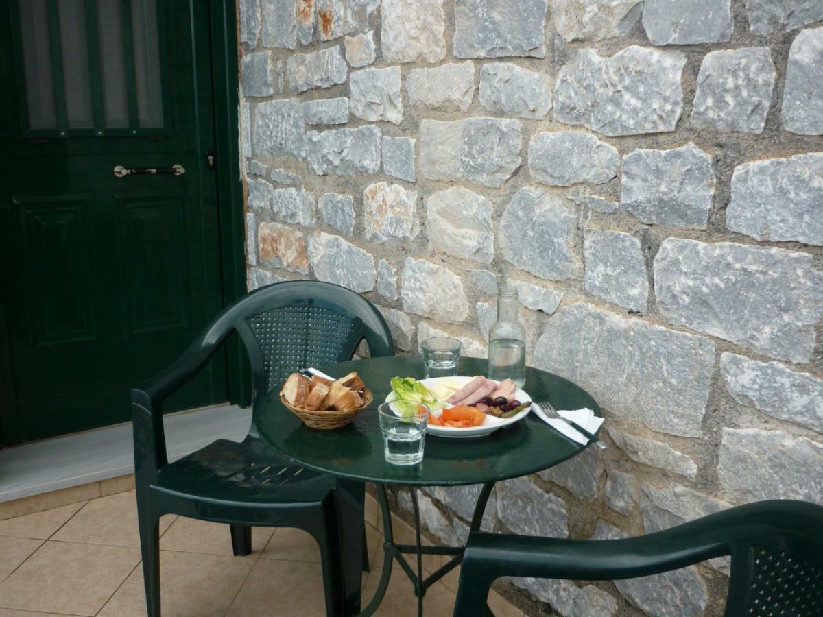 Big Blue Gytheio Traditional Stone Built Residence "Απέραντο Γαλάζιο" Πετρόκτιστη Κατοικία Esterno foto